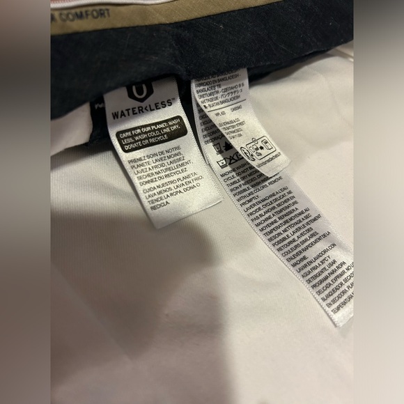 Dockers Classic Fit Signature Khaki Pants - Picture 6 of 11